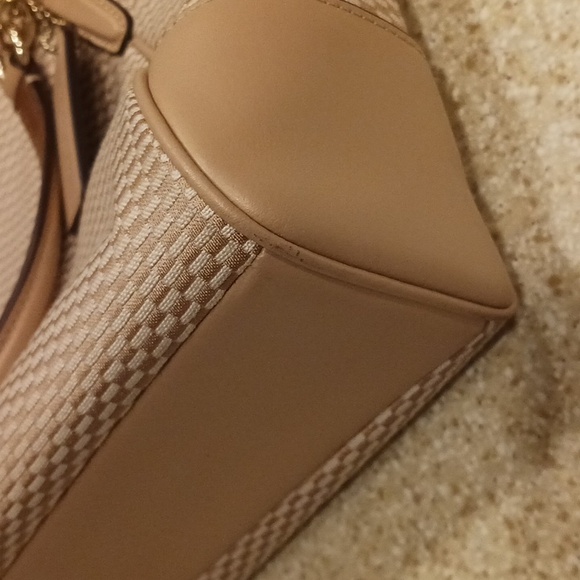 Coach Handbag - Picture 6 of 7